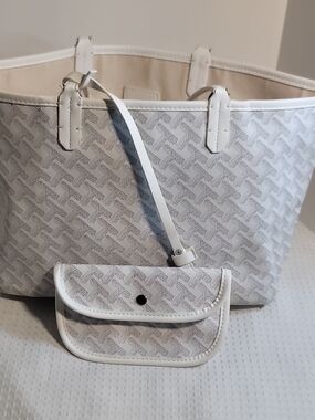White Patterned Tote Bag with Matching Pouch